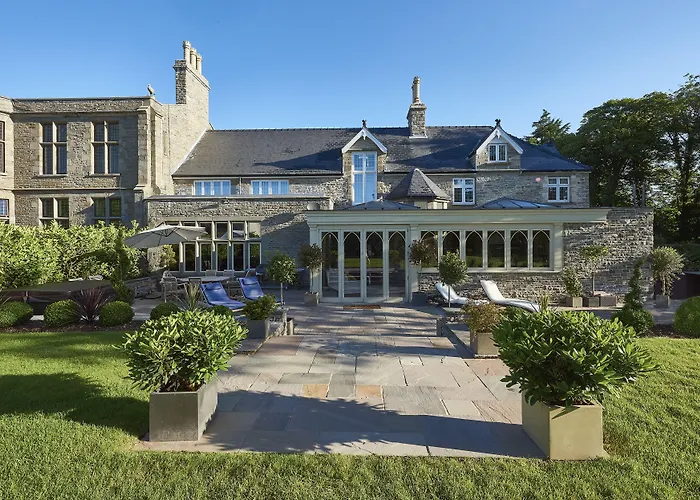 Lanelay Hall Hotel & Spa